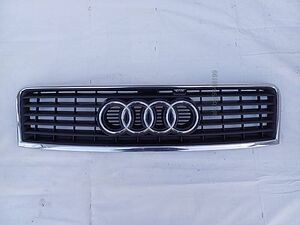 решетка радиаторна с емблема Audi A6 модел 2001-2005 г. #1004V