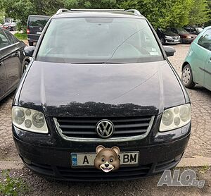 Продавам Volkswagen Touran на части