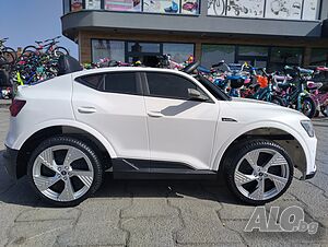 AUDI Акумулаторен джип Audi Sportback
