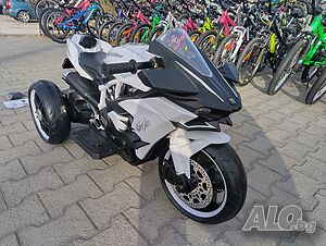 KAWASAKI акумулаторен мотор NINJA бял