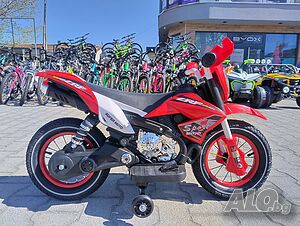 Акумулаторен мотор с помпещи гуми SUPER MOTO червен