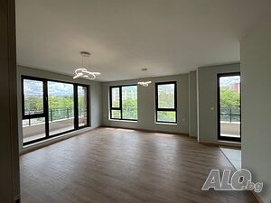 🏠 **Продава се 3-стаен апартамент в Пловдив, квартал Смирненски**