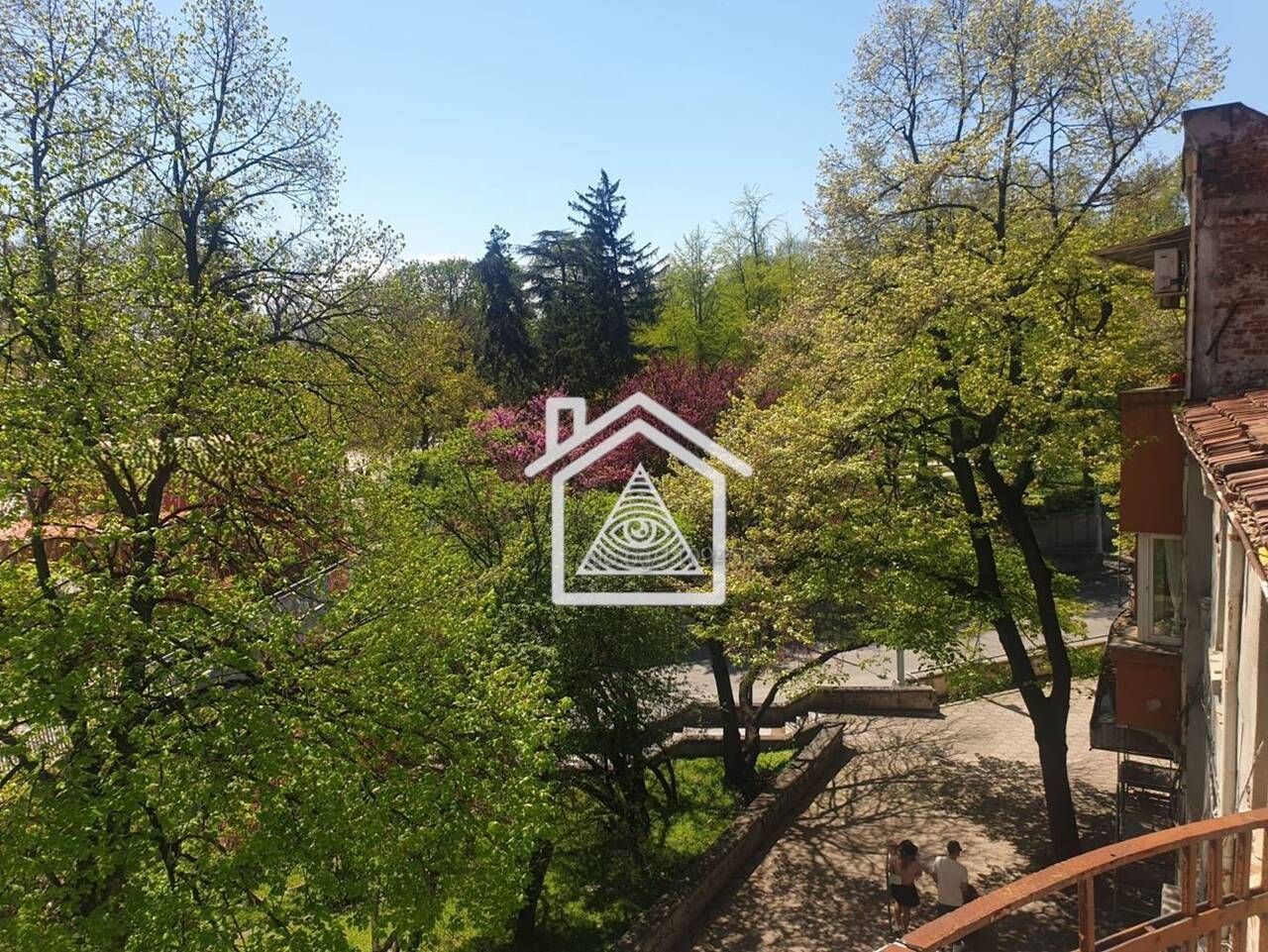 🏡 Етаж от къща за продажба в Пловдив Център 🏡