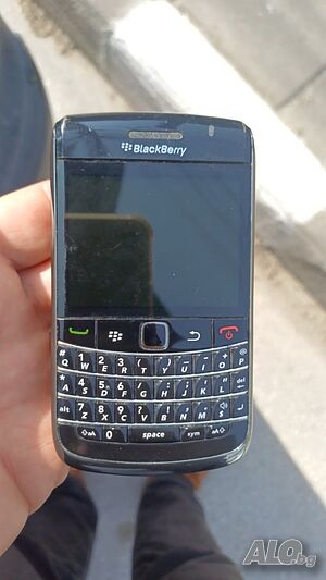 BlackBerry Curve 8900 - класически бизнес телефон