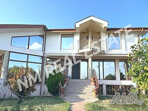Продава се къща във вилна зона