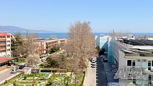 На 50 м от плажа. Гледка море. Двустаен апартамент 91 кв.м Тухла 2008 г. 5 етаж Непоследен | Апартаменти | Слънчев бряг