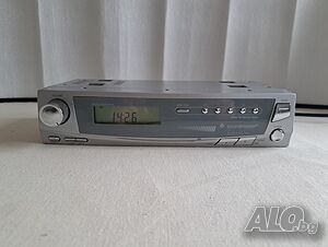 Радио часовник Soundmaster UR-2007.