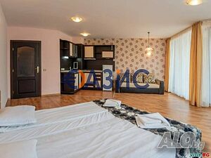 Апартамент с 1 спалня в комплекс „Саут Бийч“, на първа линия море, плаж Нестинарка, Царево, 68.5 кв...