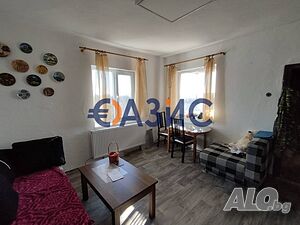 Къща 94 кв.м., с парцел 27 кв.м. Общ. Средец, с. Загорци цена 36600 евро #32758912
