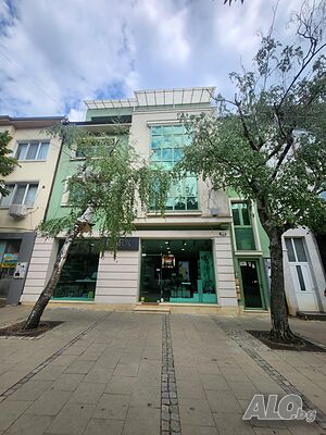 Ексклузивна сграда в идеални център с гарантиран доход и възвръщаемост на инвестицията!