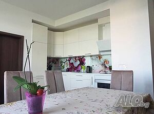 Тристаен апартамент в Лазурен Бряг