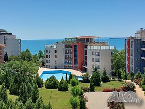 Разсрочено плащане! Тристаен апартамент с гледка море!