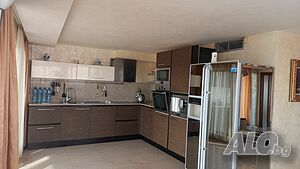 Луксозен четиристаен апартамент