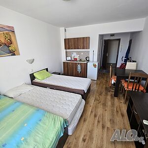 Продавам едностаен апартамент в Свети Влас 100 м. До море