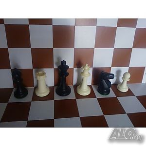Шах фигури дизайн Стаунтон нови
