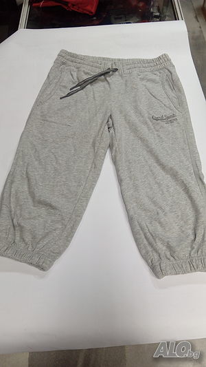 къс панталон Esprit нов материя памук размери S,M,L 