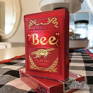 карти за игра BEE METALLUXE RED нови