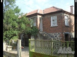 Къща в село Момина църква