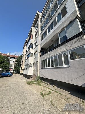 Двустаен апартамент! Супер център