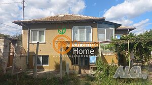 Отлична двуетажна къща 170 м2 с голям двор 3 320 м2, само на 28 км от Добрич, с. Ген. Киселово
