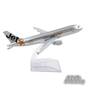Еърбъс 320 самолет модел макет Jet Star пътуване пътници куф
