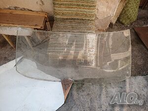 Предно стъкло от Москвич Алеко руски автомобил кола