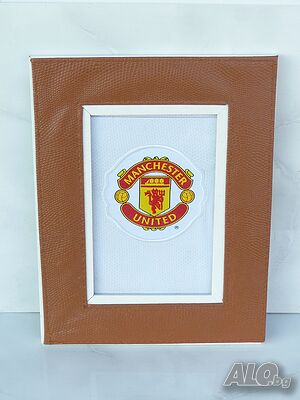 Manchester United емблема в рамка фенове на Премиършип фен