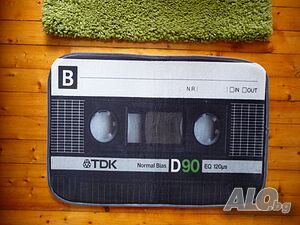 17. Килимче аудиокасета audio tape касетофон касетка стерео