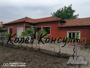 Продавам къща, с. Градина