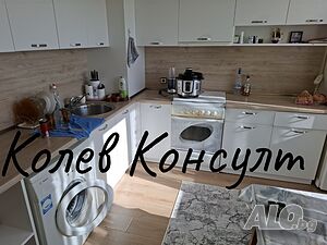 Продавам гарсониера