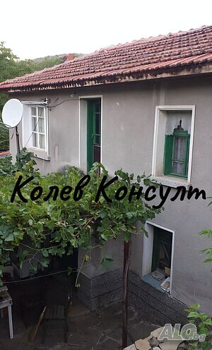 Продавам къща, с. Средно Градище