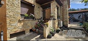Продавам къща, с. Средно Градище