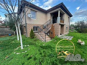 Продавам къща, с. Добрич