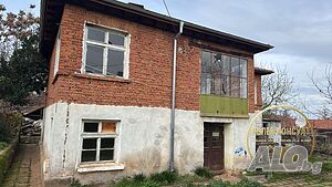 Продавам къща, с. Върбово
