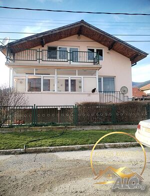Продавам къща, с. Конаре