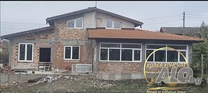 Продавам къща, с. Опан