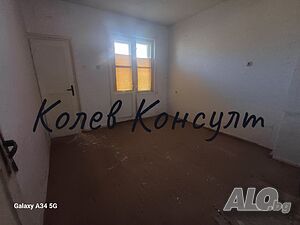 Продавам апартамент