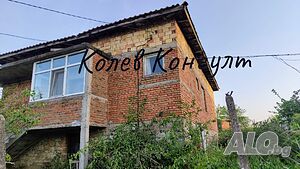 Продавам къща, с. Звиница