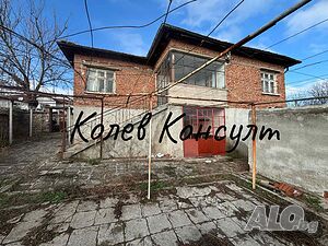 Продавам къща, с. Светлина
