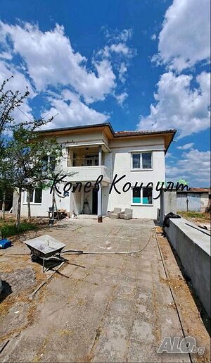 Продавам къща, с. Брод