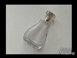Масивна стъклена бутилка за алкохол