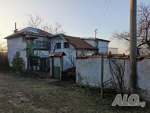 Вила/Къща на 13км от Пловдив във вилна зона Панов връх