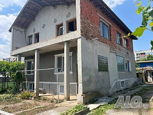 Ексклузивно, двуетажна къща в гр. Каварна