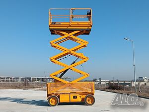 Ножична електрическа вишка JLG - 12 метра, ПОД НАЕМ