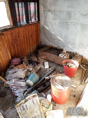 Извозване и изхвърляне на стара покъщнина; Почистване на дворове и запустяли терени