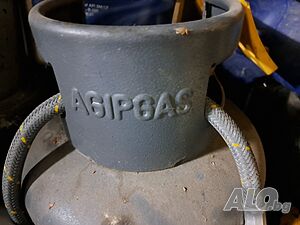 Бутилка за пропан-бутан, Италианска бутилка Agipgas за газокар