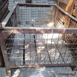 Мрежест метален палет с дървен под