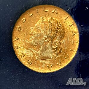 20 лири, 1957 г. Италия, куриоз -различен метал.