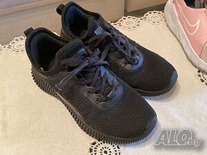 Skechers № 36 черни маратонки