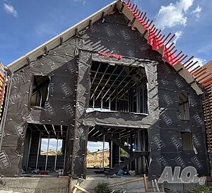 Двуетажна новострояща къща в с. Марково с панорамна гледка, канализация